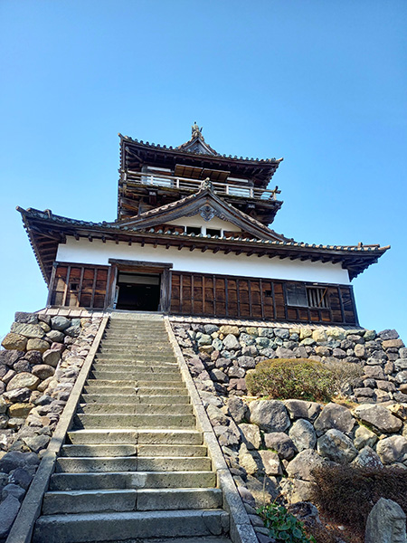 天守下より