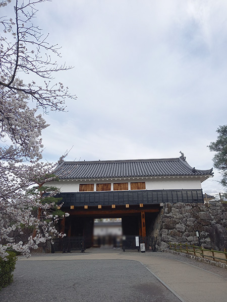 太鼓門