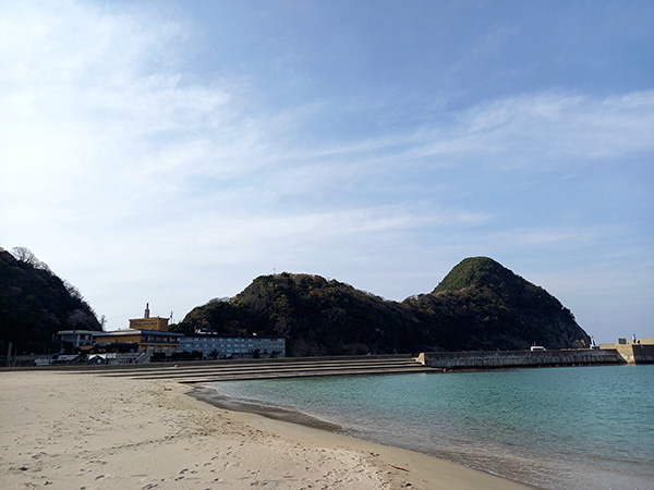 半島