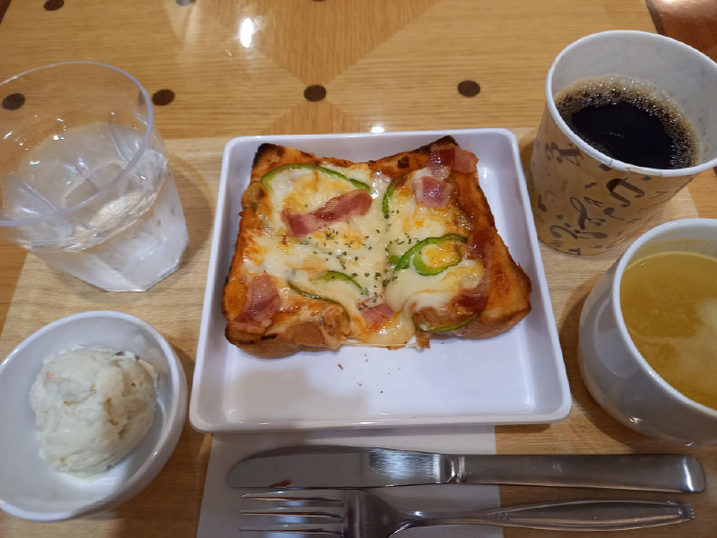 朝食